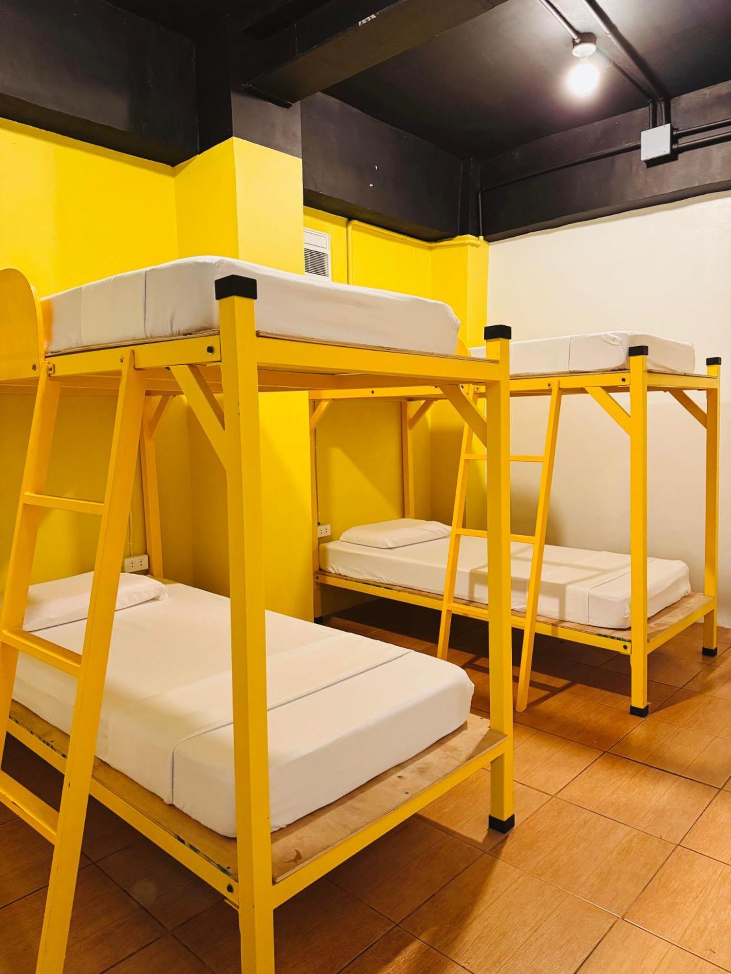 Cheese Hostel Manila San Pedro Makati Eksteriør billede