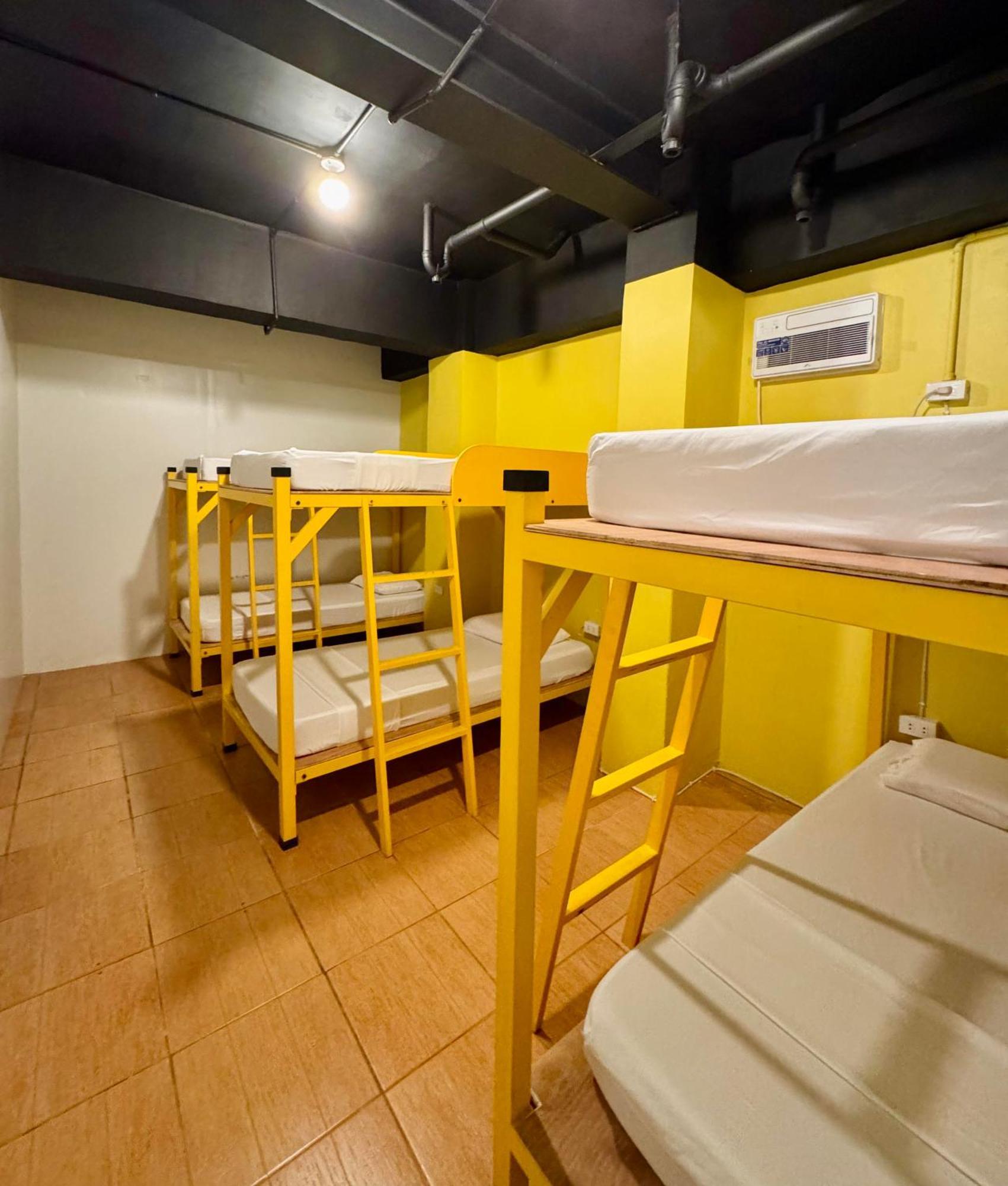 Cheese Hostel Manila San Pedro Makati Eksteriør billede