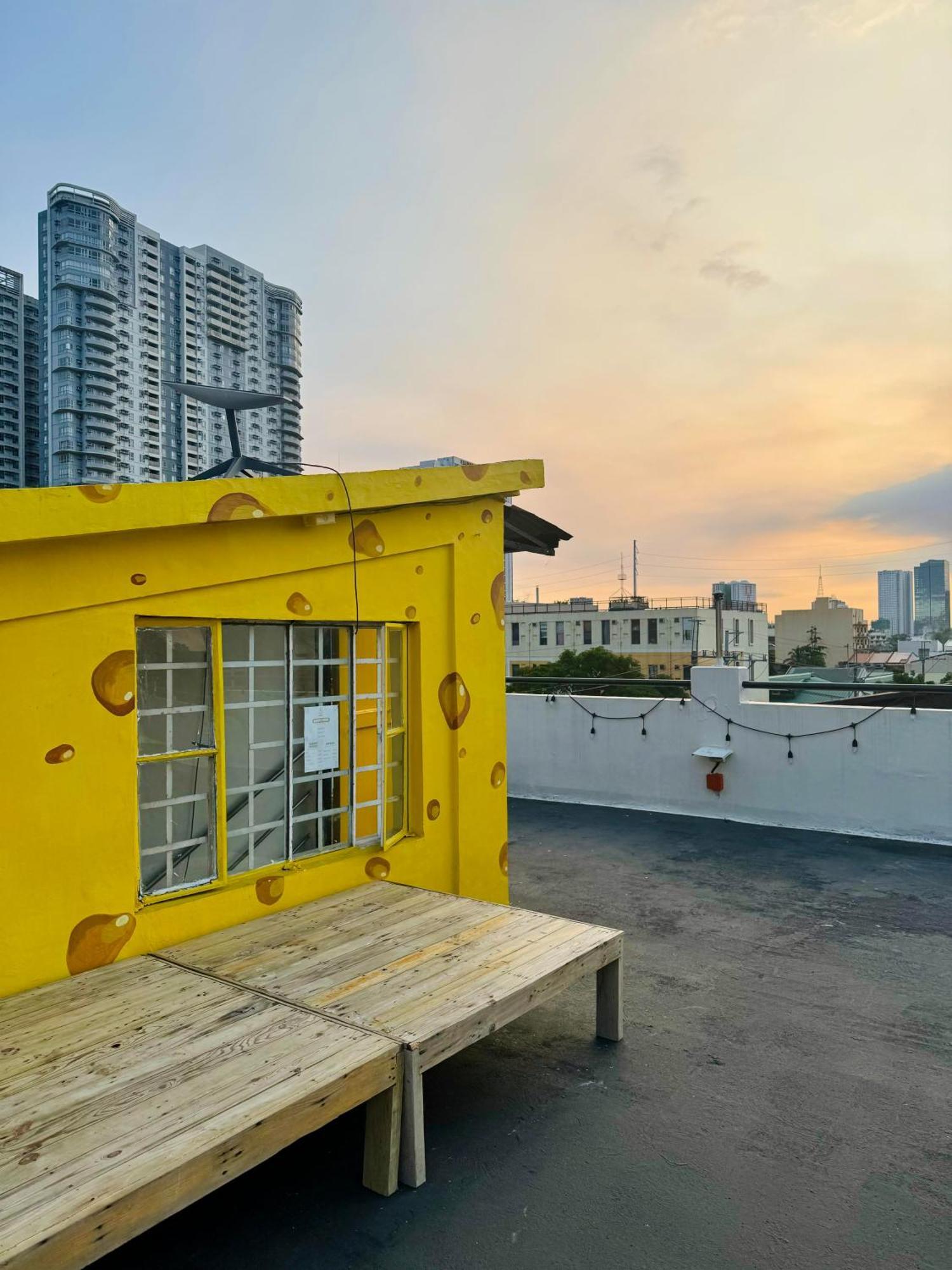 Cheese Hostel Manila San Pedro Makati Eksteriør billede