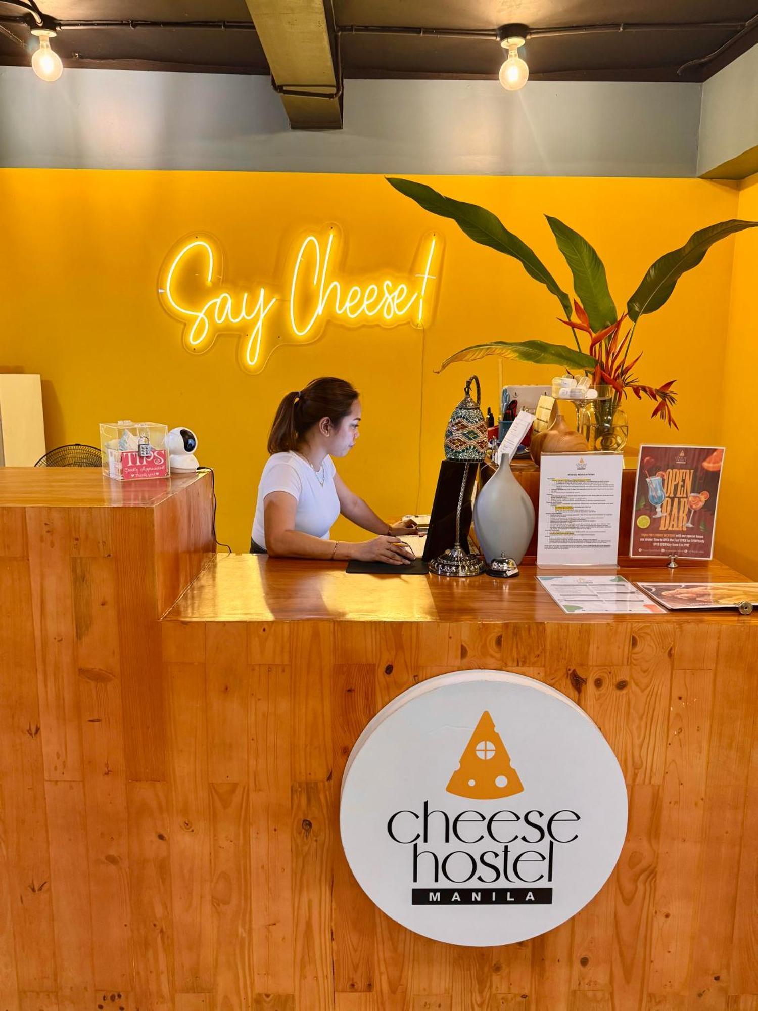 Cheese Hostel Manila San Pedro Makati Eksteriør billede