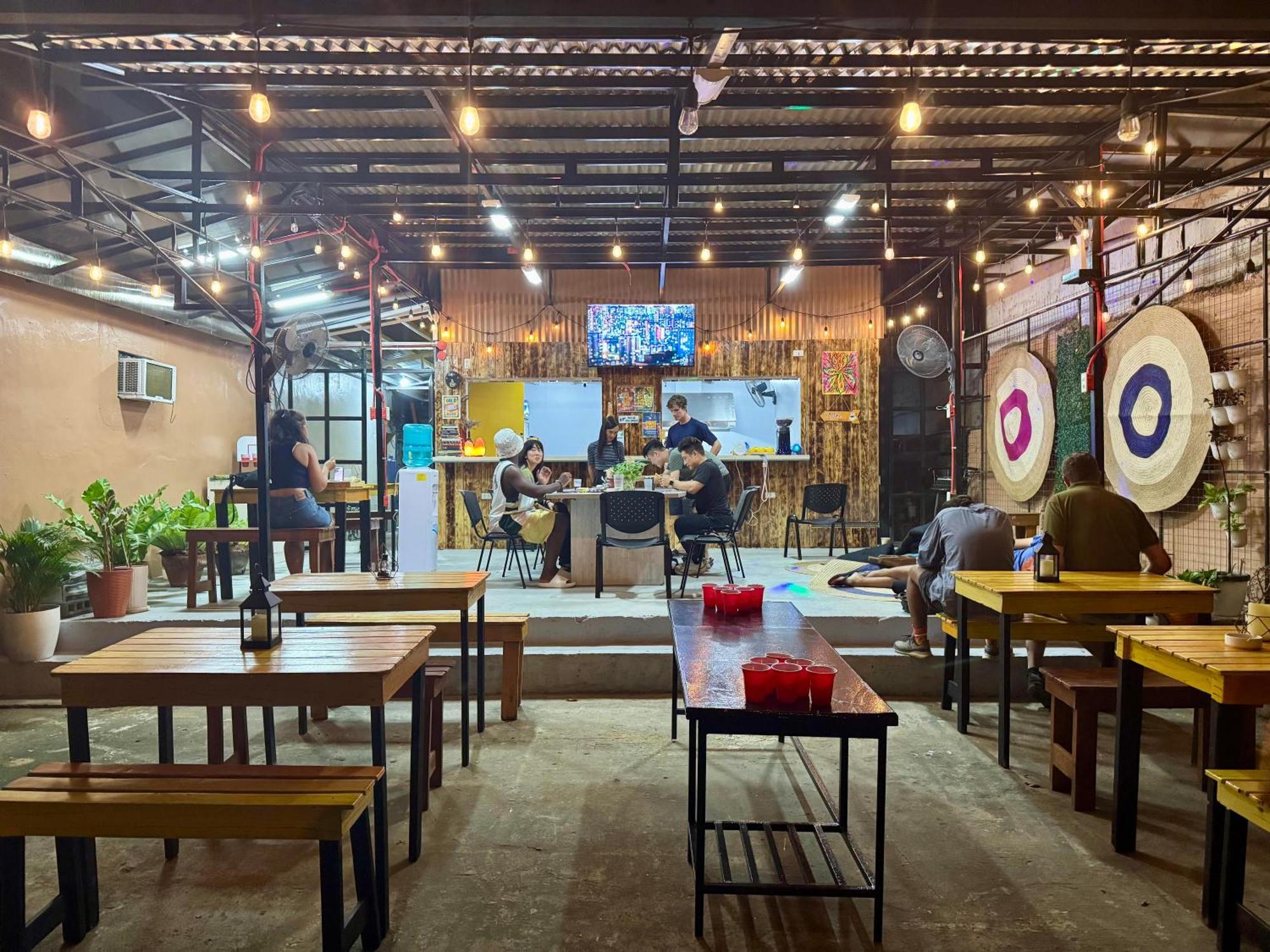Cheese Hostel Manila San Pedro Makati Eksteriør billede